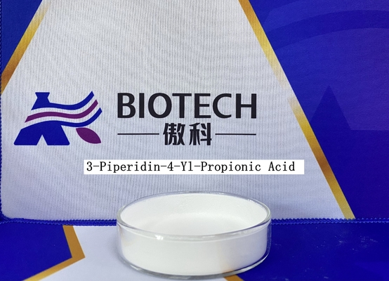 3-بيبريدين-4- Yl- Propionic Acid APIs الوسيط CAS 1822-32-8 نقاء 98% C8H15NO2